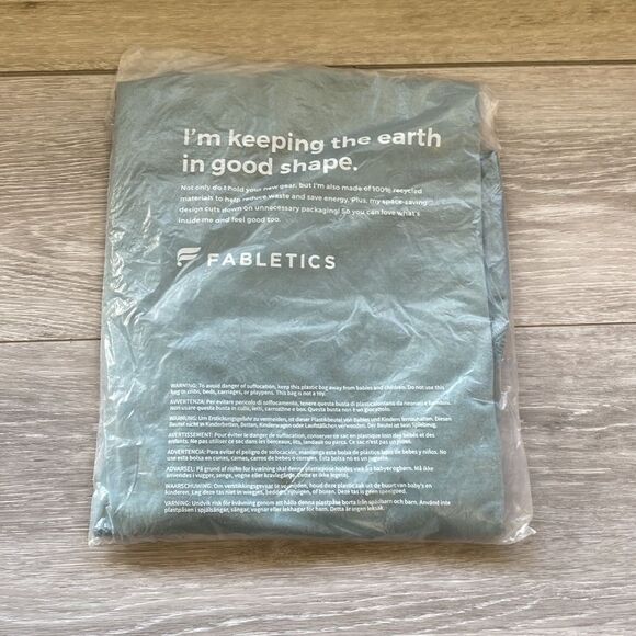 FABLETICS Sync Seamless‎ Long-Sleeve  NWT IN PKG  COLOR ARTIC WAVE GREEN  SIZE S - Picture 5 of 5